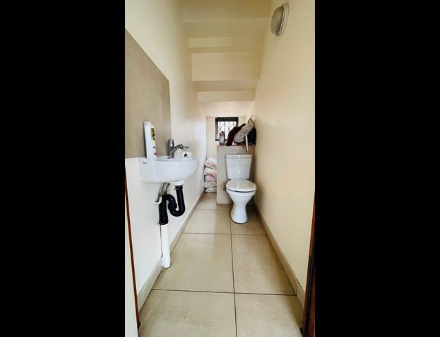 3 BEDROOM TOWNHOUSE FOR SALE IN MONTANA